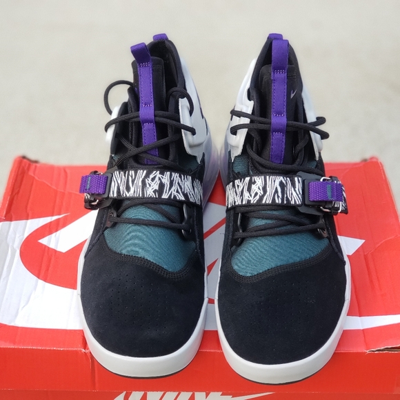 SOLD Nike Air Force 270 Men's Sneakers Size 11 - Picture 6 of 16